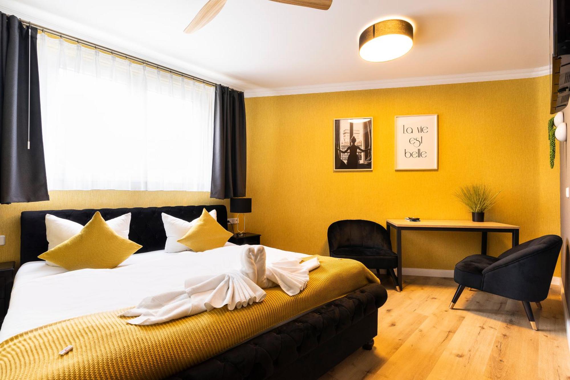 Cityhotel Bernburg  Zimmer foto